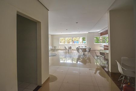 Apartamento à venda com 256m², 3 quartos e 3 vagasÁrea comum - Salão de festas