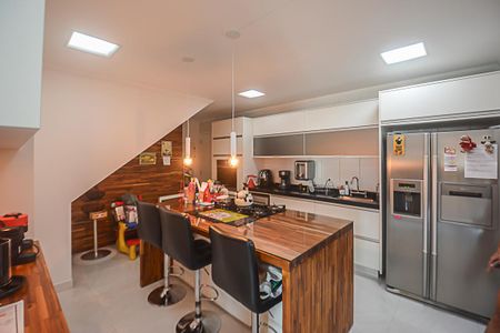 Apartamento à venda com 256m², 3 quartos e 3 vagasCozinha