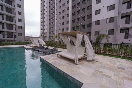 Apartamento à venda com 38m², 2 quartos e sem vagaÁrea comum - Piscina