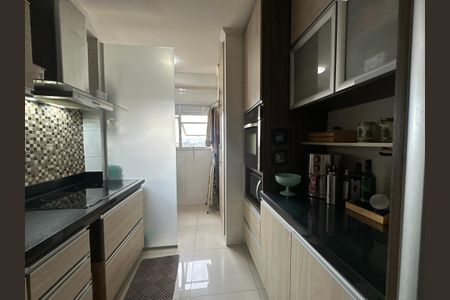 Apartamento à venda com 79m², 2 quartos e 1 vagaCozinha