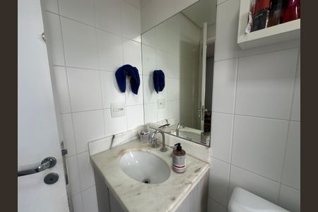 Apartamento à venda com 79m², 2 quartos e 1 vagaBanheiro da Suíte