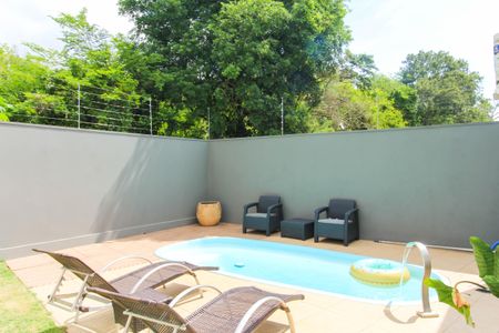Casa à venda com 138m², 3 quartos e 3 vagas Casa à venda com 138m², 3 quartos e 3 vagasÁrea externa
