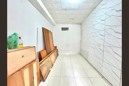 Casa para alugar com 70m², 2 quartos e sem vaga