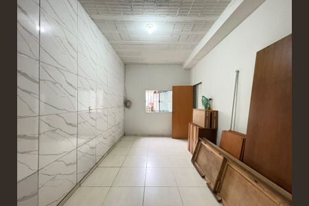 Casa para alugar com 70m², 2 quartos e sem vaga