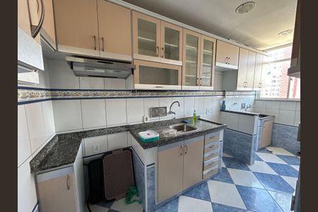 Apartamento à venda com 62m², 1 quarto e 1 vagaCozinha