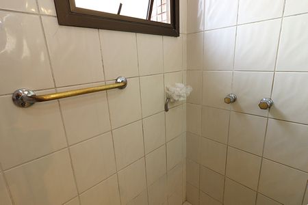 Apartamento à venda com 138m², 3 quartos e 2 vagasBanheiro da Suíte