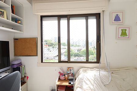 Apartamento à venda com 138m², 3 quartos e 2 vagasJanela Quarto 2