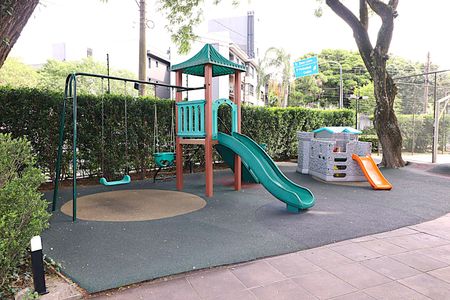 Apartamento à venda com 138m², 3 quartos e 2 vagasÁrea comum - Playground