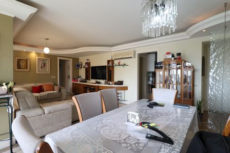 Apartamento à venda com 138m², 3 quartos e 2 vagasSala