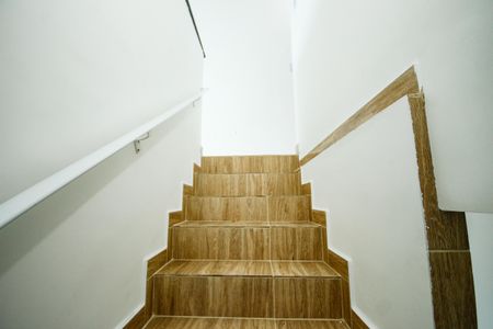 Casa de condomínio para alugar com 95m², 2 quartos e 1 vagaEscada 1