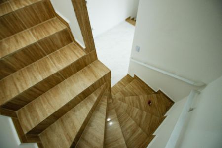 Casa de condomínio para alugar com 95m², 2 quartos e 1 vagaEscada 1