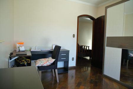 Casa à venda com 241m², 4 quartos e 4 vagasQuarto 2 