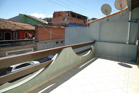 Casa à venda com 241m², 4 quartos e 4 vagasVaranda Quarto 2 e 3 