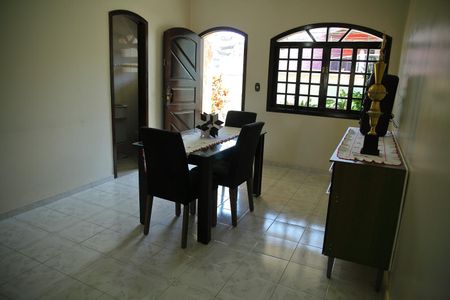 Casa à venda com 241m², 4 quartos e 4 vagasSala ( visita) 