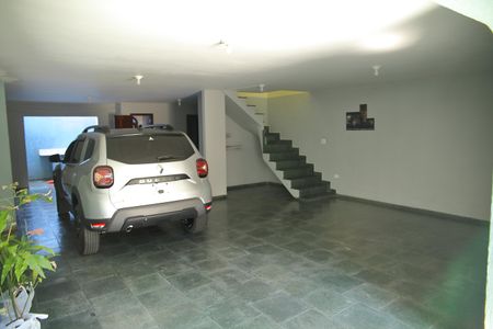 Casa à venda com 241m², 4 quartos e 4 vagasGaragem 