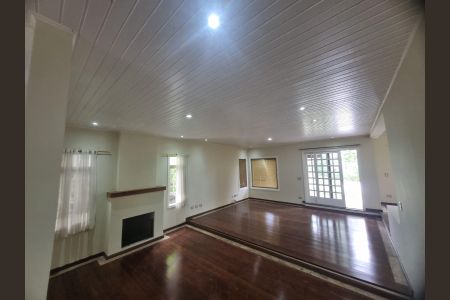 Casa para alugar com 5 quartos, 300m² em Alphaville, Santana de Parnaíba