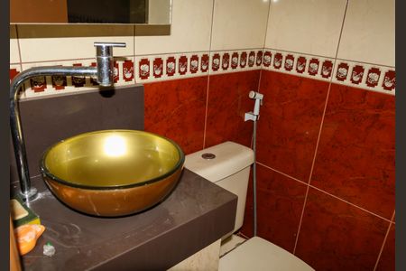 Apartamento à venda com 62m², 2 quartos e 1 vagaBanheiro Social