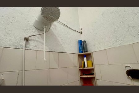 Casa à venda com 200m², 4 quartos e 4 vagasBanheiro 2