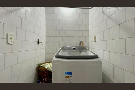 Casa à venda com 200m², 4 quartos e 4 vagasÁrea de Serviço