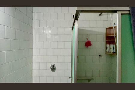 Casa à venda com 200m², 4 quartos e 4 vagasBanheiro 1