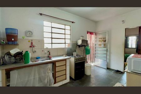 Casa à venda com 200m², 4 quartos e 4 vagasCozinha 1