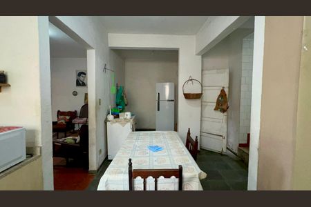 Casa à venda com 200m², 4 quartos e 4 vagasCozinha 1