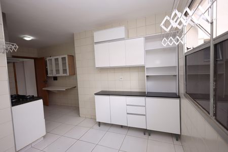 Apartamento para alugar com 75m², 3 quartos e sem vagaCozinha