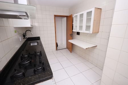 Apartamento para alugar com 75m², 3 quartos e sem vagaCozinha