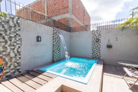 Casa à venda com 100m², 2 quartos e sem vagaPiscina