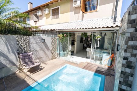 Casa à venda com 100m², 2 quartos e sem vagaQuintal