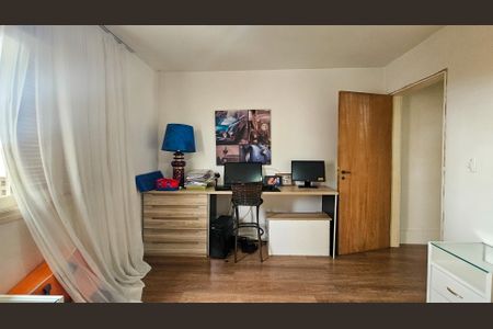 Casa à venda com 280m², 2 quartos e 2 vagas Casa à venda com 280m², 2 quartos e 2 vagasQuarto 2