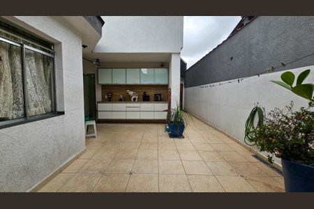 Casa à venda com 280m², 2 quartos e 2 vagas Casa à venda com 280m², 2 quartos e 2 vagasÁrea de Serviço
