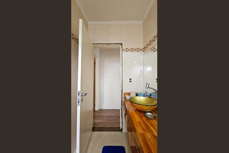 Casa à venda com 280m², 2 quartos e 2 vagas Casa à venda com 280m², 2 quartos e 2 vagasBanheiro 2