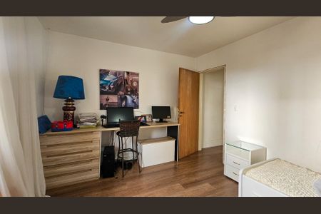 Casa à venda com 280m², 2 quartos e 2 vagas Casa à venda com 280m², 2 quartos e 2 vagasQuarto 2