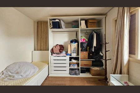 Casa à venda com 280m², 2 quartos e 2 vagas Casa à venda com 280m², 2 quartos e 2 vagasQuarto 2