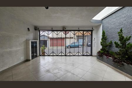 Casa à venda com 280m², 2 quartos e 2 vagas Casa à venda com 280m², 2 quartos e 2 vagasGaragem