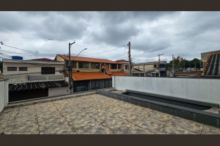 Casa à venda com 280m², 2 quartos e 2 vagas Casa à venda com 280m², 2 quartos e 2 vagasVaranda