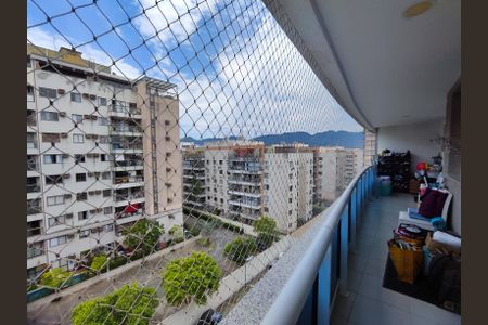 Apartamento à venda com 92m², 3 quartos e 2 vagas Apartamento à venda com 92m², 3 quartos e 2 vagasVaranda