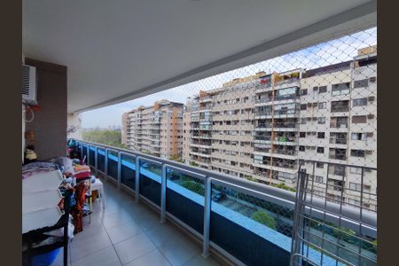 Apartamento à venda com 92m², 3 quartos e 2 vagas Apartamento à venda com 92m², 3 quartos e 2 vagasVaranda
