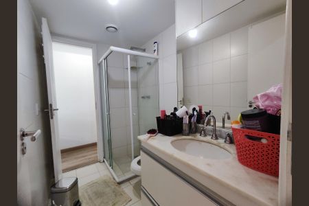 Apartamento à venda com 92m², 3 quartos e 2 vagas Apartamento à venda com 92m², 3 quartos e 2 vagasBanheiro canadense