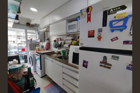 Apartamento à venda com 92m², 3 quartos e 2 vagas Apartamento à venda com 92m², 3 quartos e 2 vagasCozinha