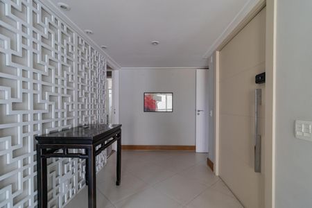 Apartamento à venda com 171m², 4 quartos e 3 vagasHall de entrada