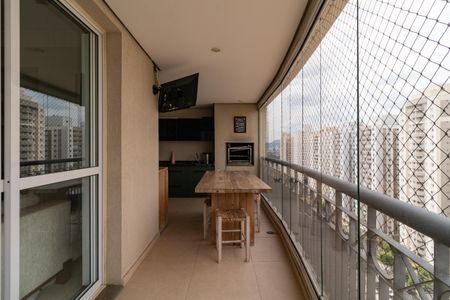 Apartamento à venda com 171m², 4 quartos e 3 vagasVaranda