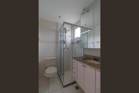 Apartamento à venda com 171m², 4 quartos e 3 vagasBanheiro da Suíte 2