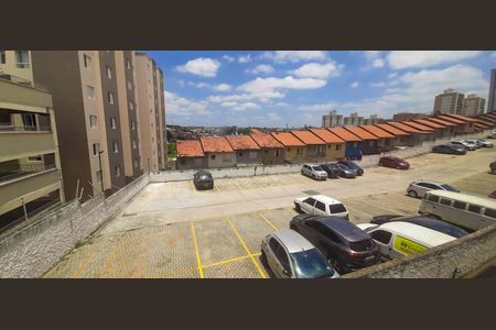 Vista da Sacada de apartamento para alugar com 3 quartos, 56m² em São Pedro, Osasco