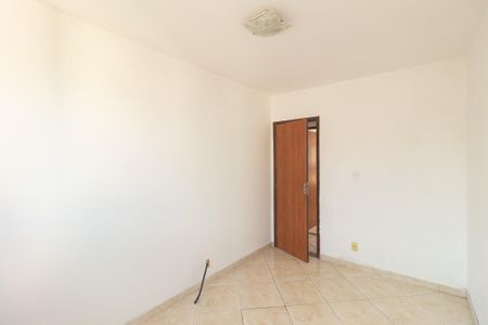 Quarto 1 de apartamento para alugar com 2 quartos, 45m² em Inhoaíba, Rio de Janeiro