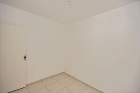 Quarto 1 de casa para alugar com 2 quartos, 60m² em Parque Monte Alegre, Taboão da Serra