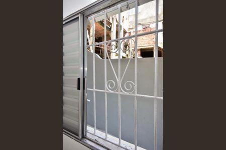 Vista do Quarto 1 de casa para alugar com 2 quartos, 60m² em Parque Monte Alegre, Taboão da Serra