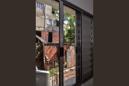 Casa de condomínio para alugar com 60m², 2 quartos e sem vagaVista do Quarto 2