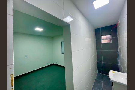 Banheiro de casa para alugar com 1 quarto, 40m² em Vila Sao Joao Batista, Guarulhos